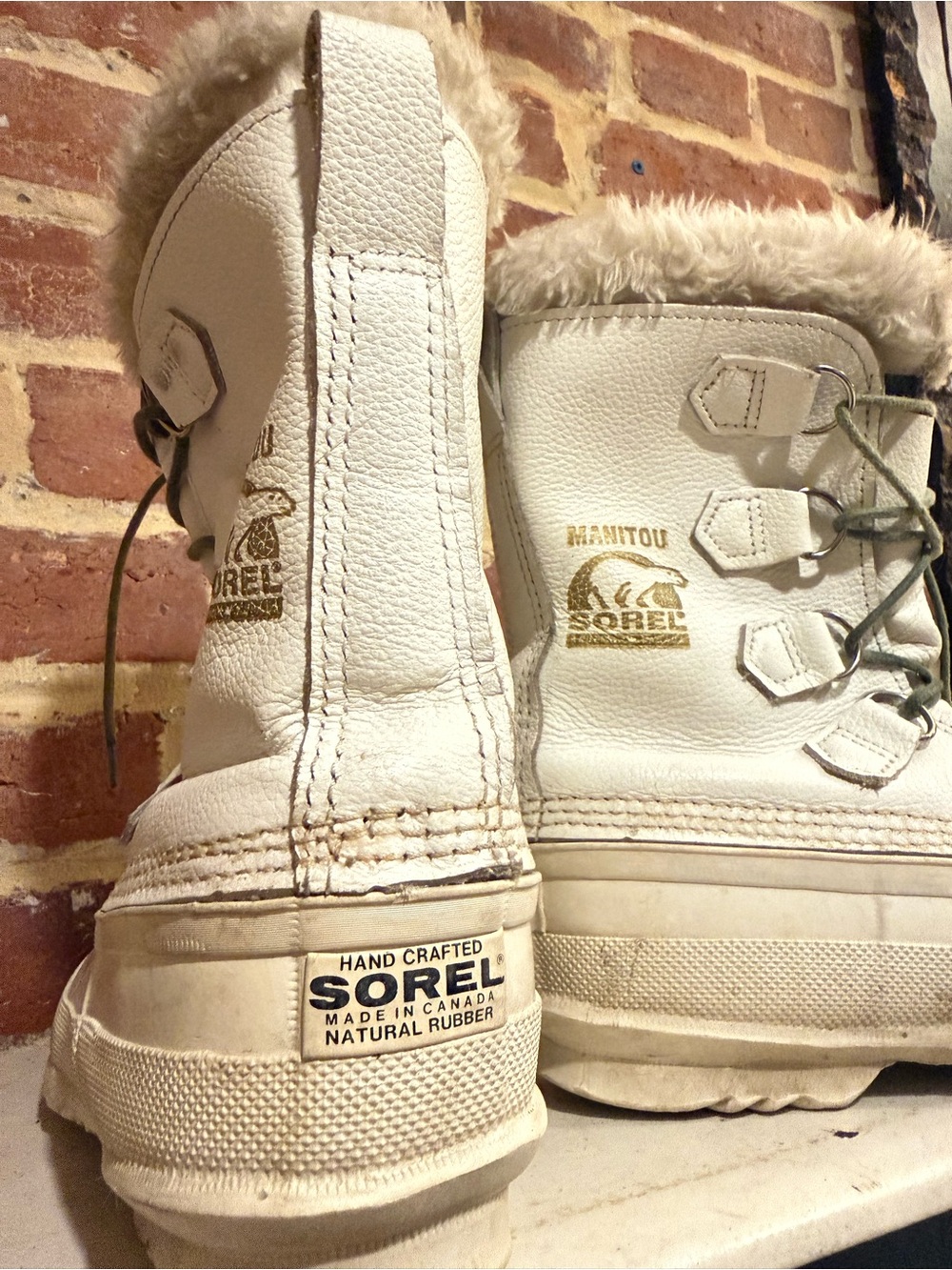 Vintage Sorel White Fur-Trim Manitou Winter Boots